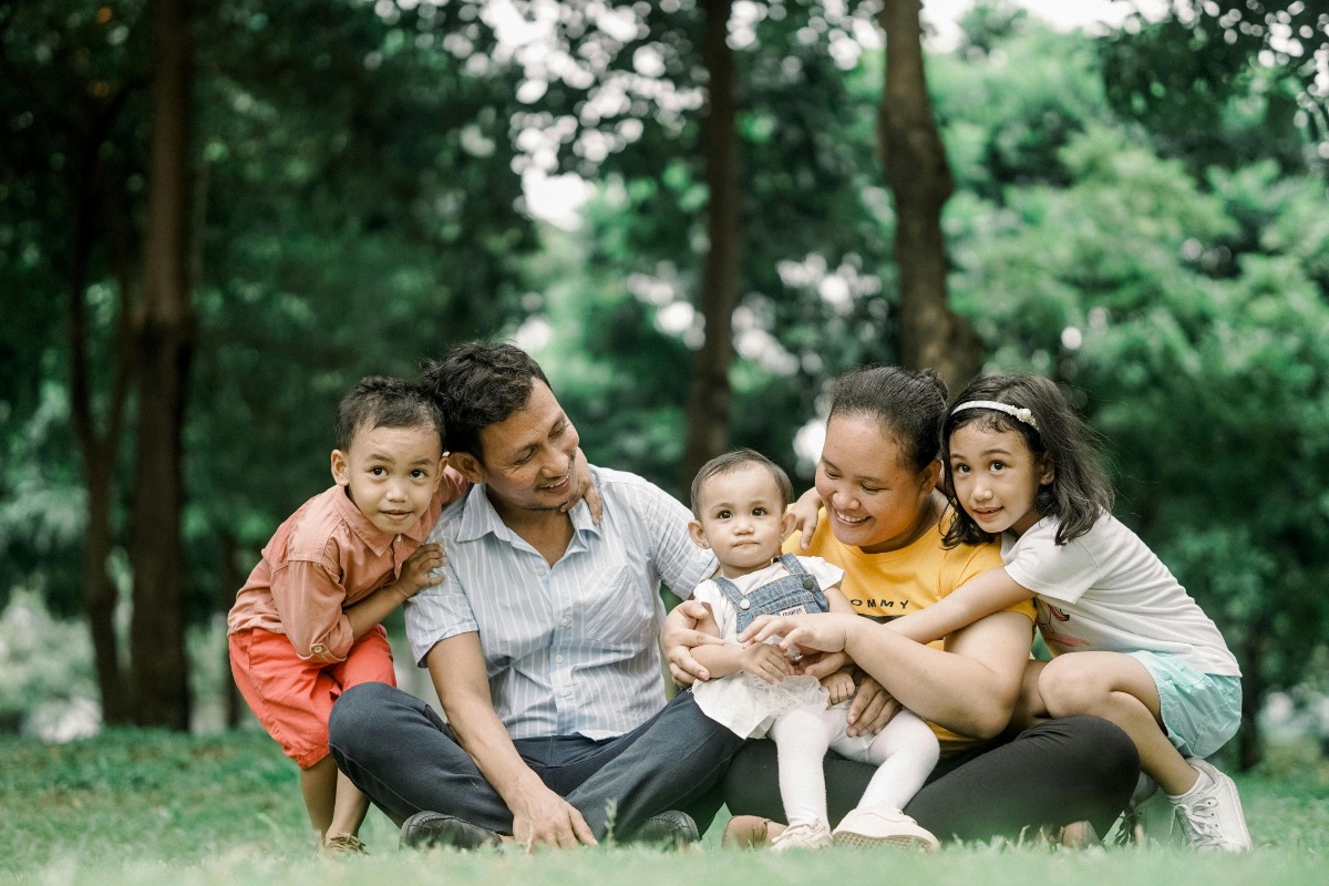 Breaking Family Cycles: Strategies for Overcoming Generational Patterns