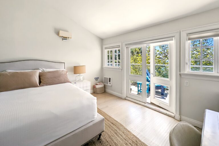 Avalon Grand Bedroom 4 - Coastline Suite